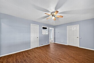 10106 Sierra Dr in Houston, TX - Building Photo - Building Photo