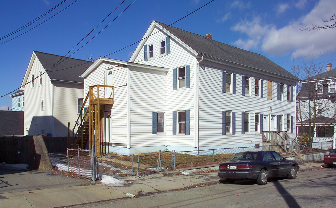 151 Whipple St in Fall River, MA - Building Photo