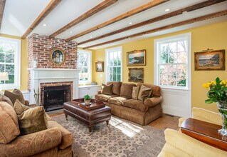 23 Howard St in Sag Harbor, NY - Building Photo - Building Photo