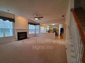 11006 Maplehurst Dr in Charlotte, NC - Building Photo - Building Photo