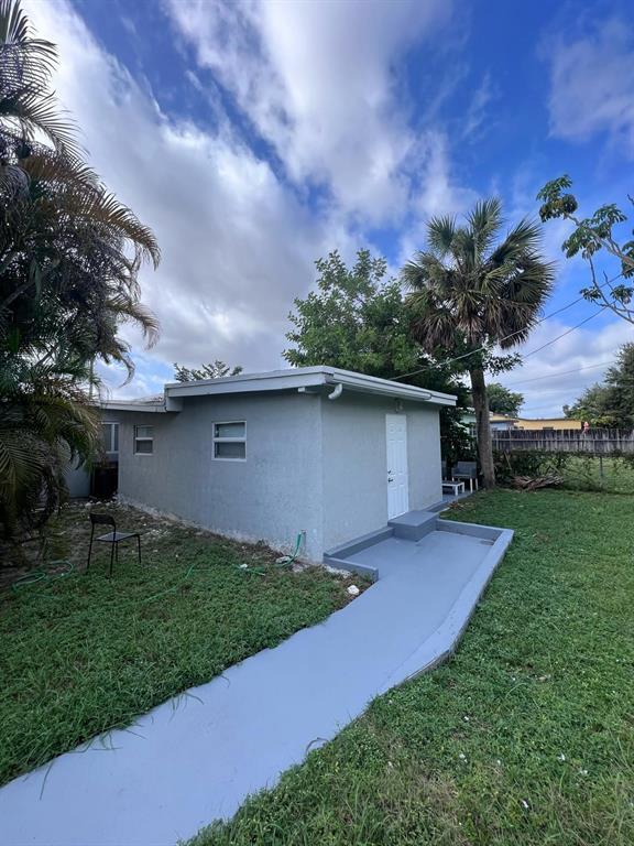 3101 SW 14th St, Unit 3