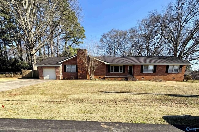 property at 2117 Mythewood Dr SW