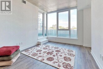 25 Baseball Pl in Toronto, ON - Building Photo - Building Photo