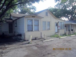 1229 Pleasanton Rd in San Antonio, TX - Building Photo - Building Photo