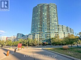231 Fort York Blvd in Toronto, ON - Building Photo