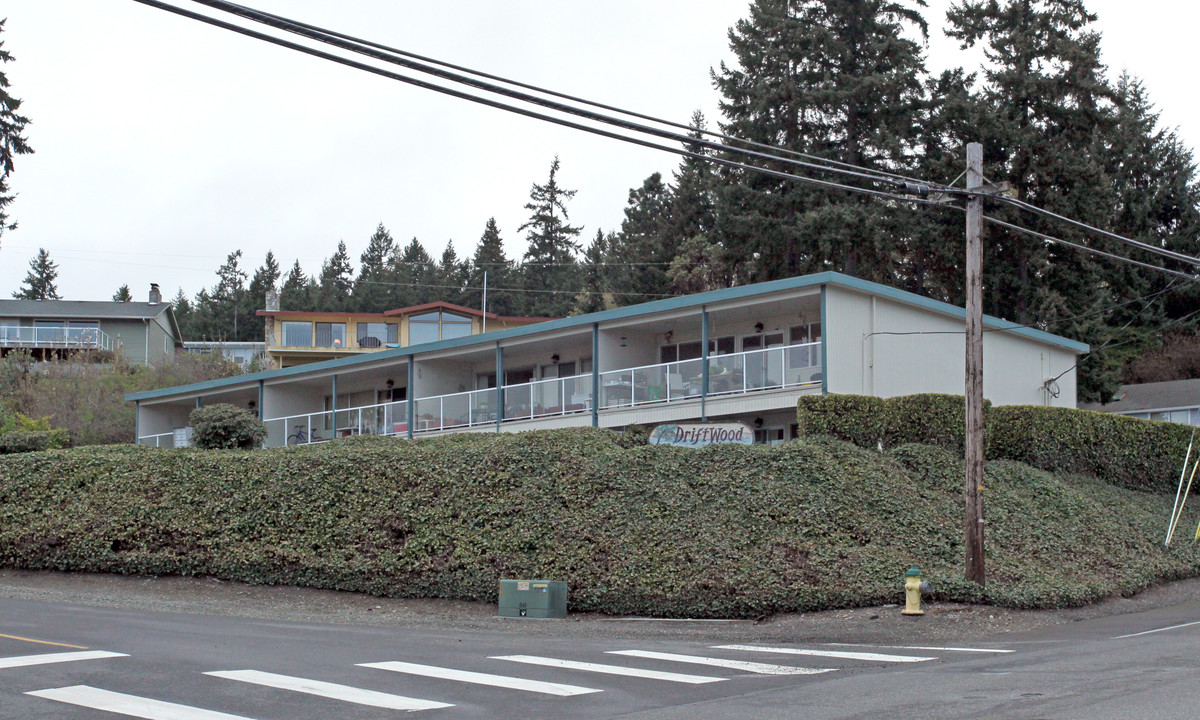 9020 Peacock Hill Ave in Gig Harbor, WA - Building Photo