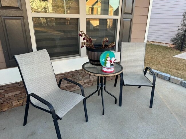 1489 Washington Rose Ave in Hoschton, GA - Building Photo - Building Photo