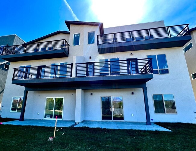 1266 E Echelon Rdg Ln in Boise, ID - Building Photo - Building Photo