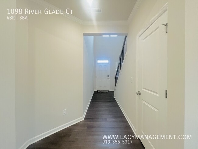 1098 River Glade Ct in Graham, NC - Building Photo - Building Photo