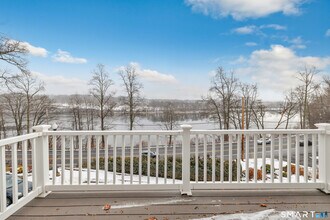 665 River Rd in Shelton, CT - Building Photo - Building Photo