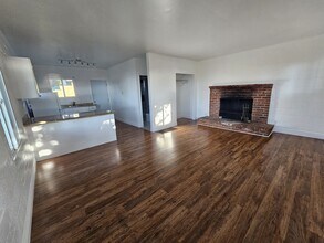 425 Talbot Ave in Pacifica, CA - Building Photo - Building Photo