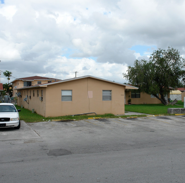 10781 SW 7th Ter in Miami, FL - Building Photo - Building Photo