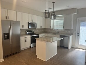 West Winds in Clarksville, TN - Building Photo - Building Photo