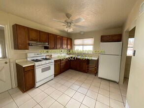 1204 N Chaco Ave in Farmington, NM - Building Photo - Building Photo