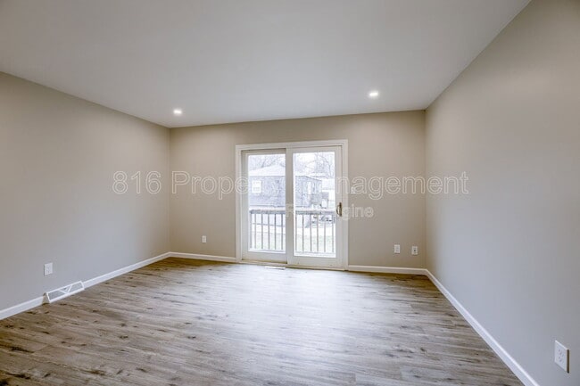 1103 E Sea Ave in Independence, MO - Building Photo - Building Photo
