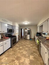36 Prospect Dr in Cottageville, WV - Foto de edificio - Building Photo