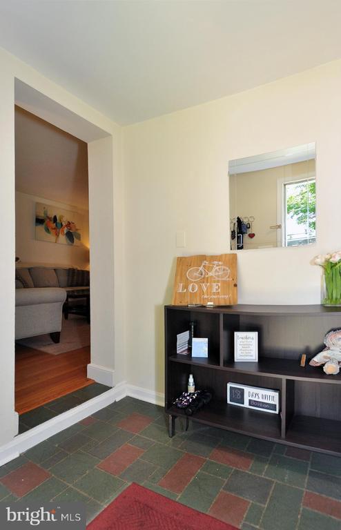 4306 Kentbury Dr in Bethesda, MD - Building Photo - Building Photo