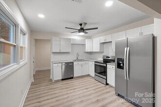 Room in House on Braden Dr in Charlotte, NC - Building Photo - Building Photo