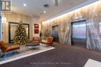 1901 Yonge St in Toronto, ON - Building Photo - Building Photo