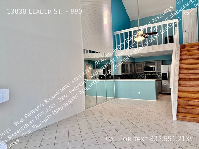 13038 Leader St in Houston, TX - Building Photo - Building Photo