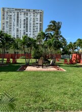 311 Briny Ave in Pompano Beach, FL - Building Photo - Building Photo