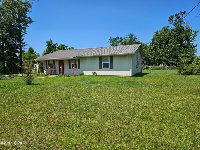 1402 Delaware Ave in Lynn Haven, FL - Building Photo - Building Photo