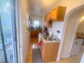 10 Rogers Ave in Somerville, MA - Building Photo