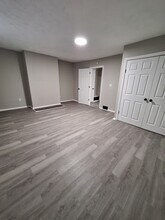 627 E 2nd Ave, Unit 1st floor in Tarentum, PA - Foto de edificio - Building Photo