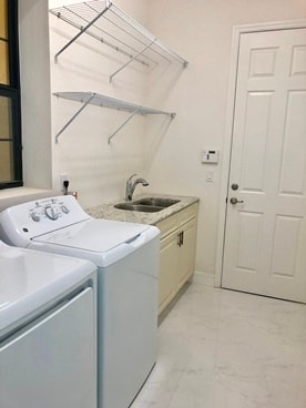 13711 Callisto Ave in Naples, FL - Building Photo - Building Photo