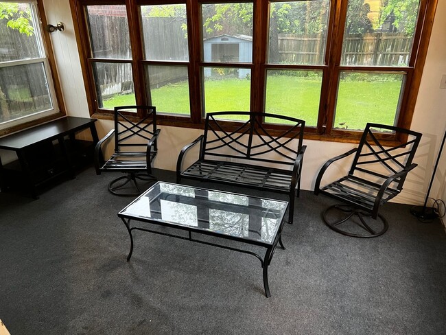 property at 1831 S Oneida St