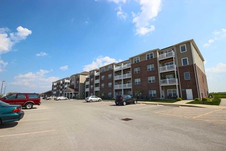 Broadstone Pointe Senior Apartments in Brownsburg, IN - Building Photo - Building Photo