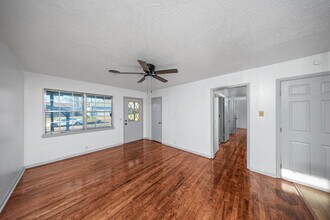 5860 NW Dearborn Ave in Lawton, OK - Building Photo - Building Photo