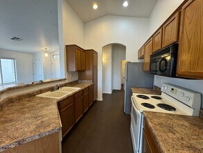 7645 N Summit Pass in Prescott Valley, AZ - Building Photo - Building Photo