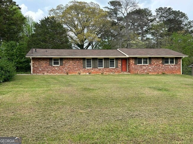 property at 720 Jewel Pl SW