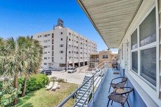 810 S Surf Rd in Hollywood, FL - Building Photo - Building Photo