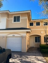4277 Berkshire Wharf Dr in Lake Worth Beach, FL - Building Photo