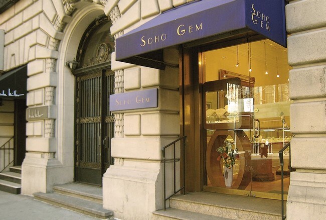 780 Madison Ave in New York, NY - Building Photo - Building Photo