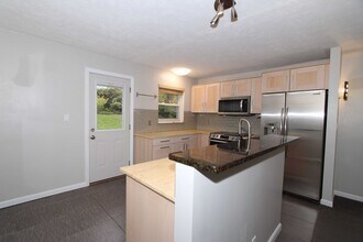 1646 Raglan St in Cincinnati, OH - Building Photo - Building Photo