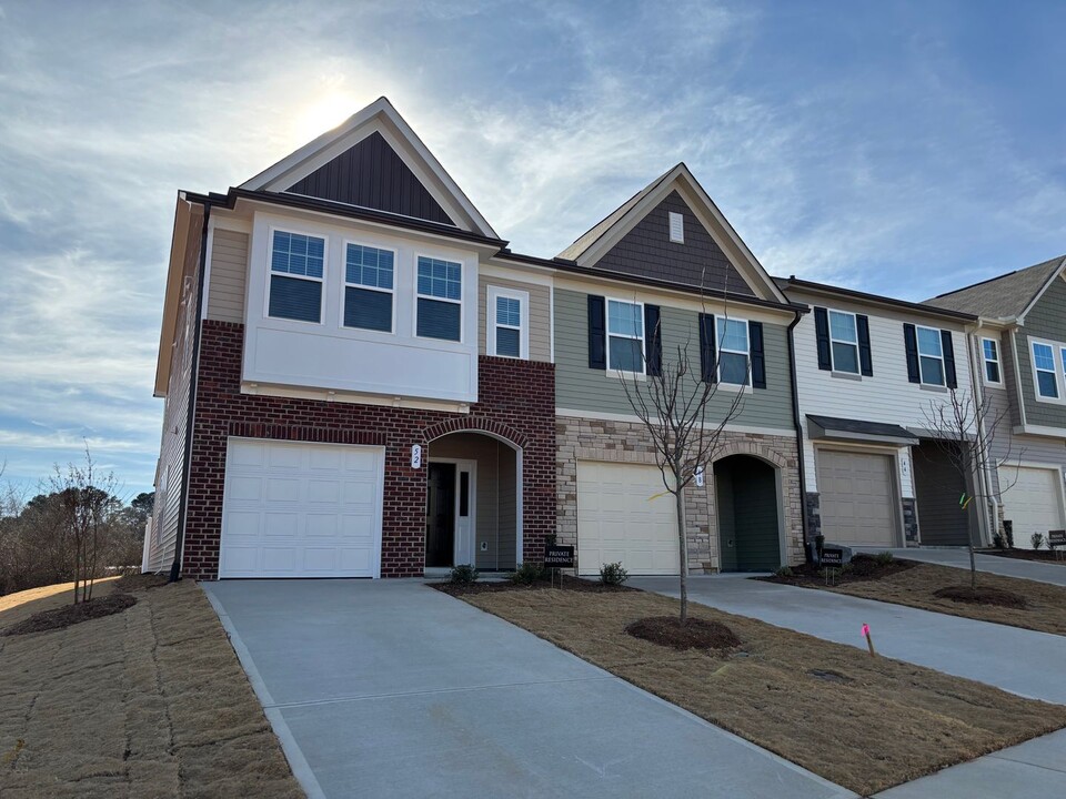 52 Lavender Ln in Clayton, NC - Building Photo