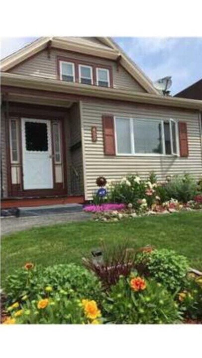 462 Taunton Pl, Unit 462 Taunton Pl in Buffalo, NY - Building Photo