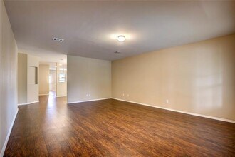 5829 Deck House Rd in Fort Worth, TX - Building Photo - Building Photo