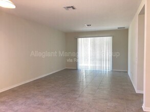 2715 Creekmore Ct in Kissimmee, FL - Building Photo - Building Photo