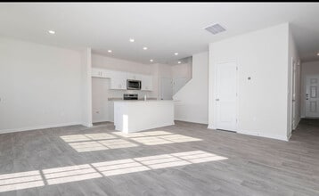 1406 Maltese Ln in Greensboro, NC - Building Photo - Building Photo