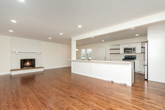 116 Waxwing Ave in Naperville, IL - Building Photo - Building Photo