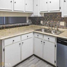 291 Country Club Dr in Jonesboro, GA - Building Photo - Building Photo
