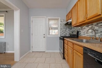 2475 Fairway in Dundalk, MD - Building Photo - Building Photo