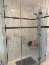 302 Foxwood Rd in Union, NJ - Building Photo - Building Photo