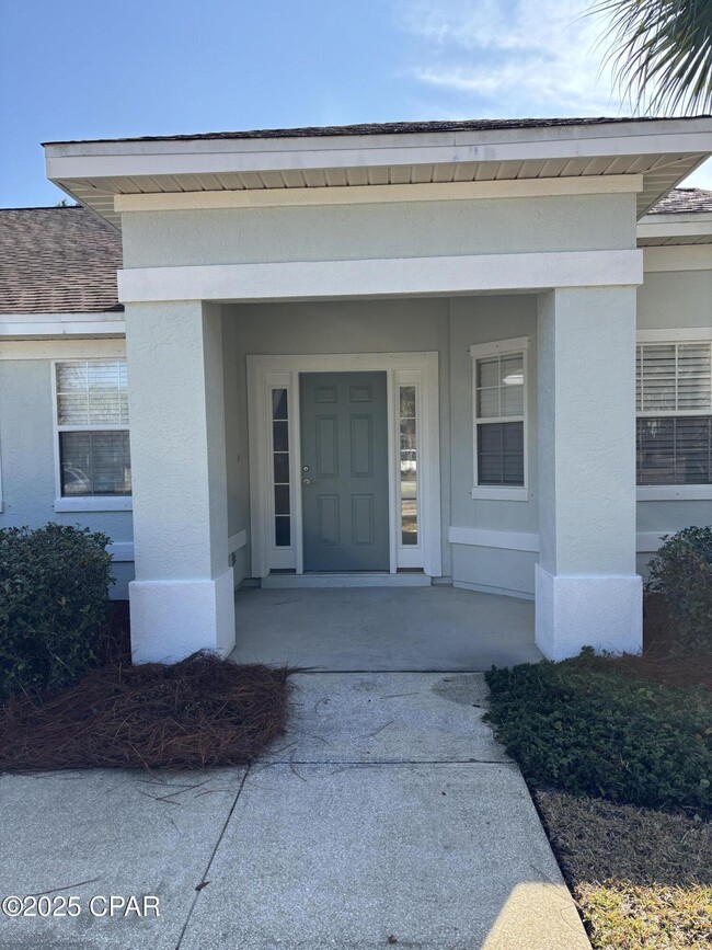 110 Covington St in Panama City Beach, FL - Building Photo - Building Photo