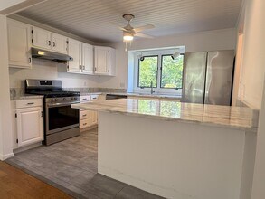 51 Minot Ave in Wareham, MA - Building Photo - Building Photo