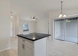 116 SE 2nd Ave in Cape Coral, FL - Building Photo - Building Photo